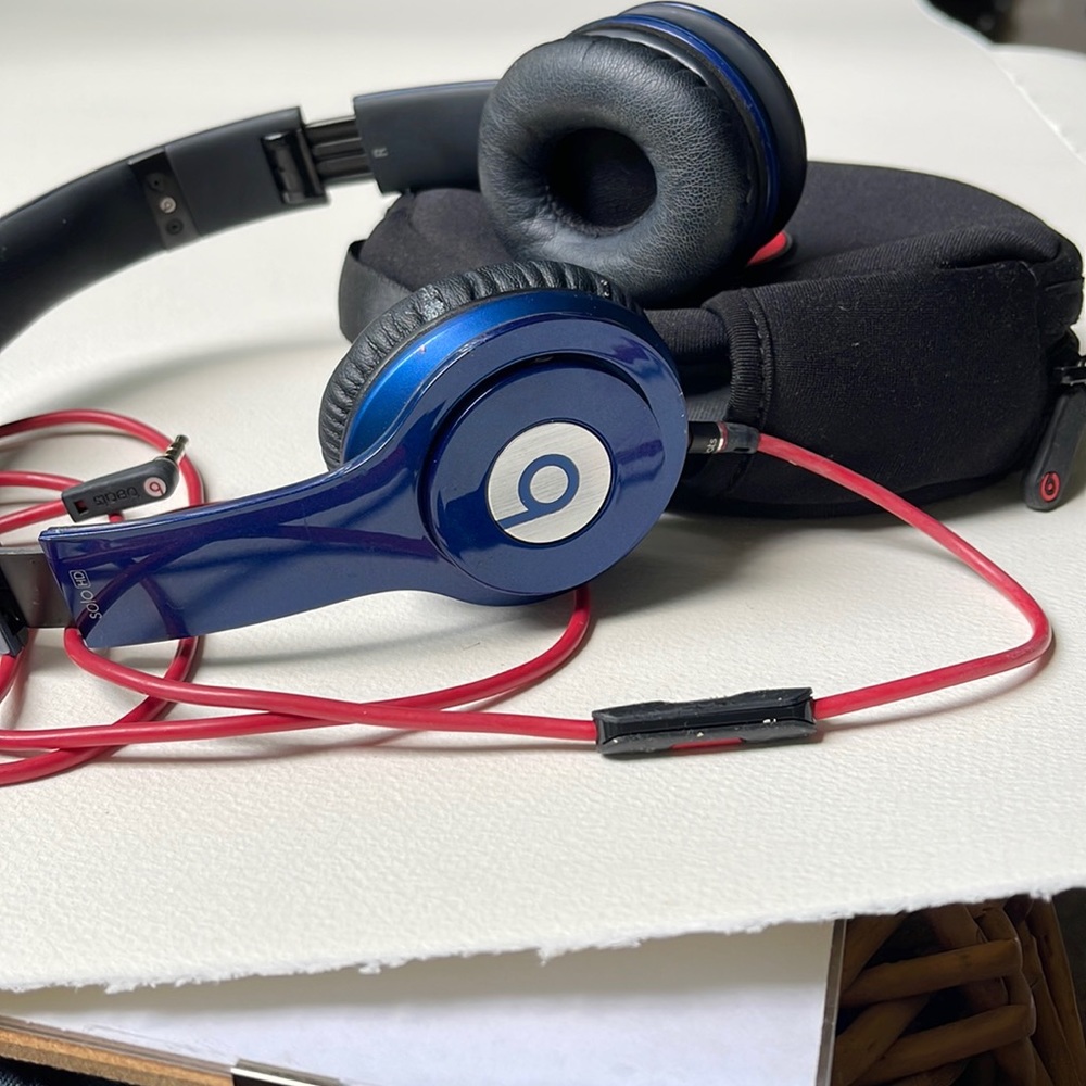Beats by Dr Dre on case guc